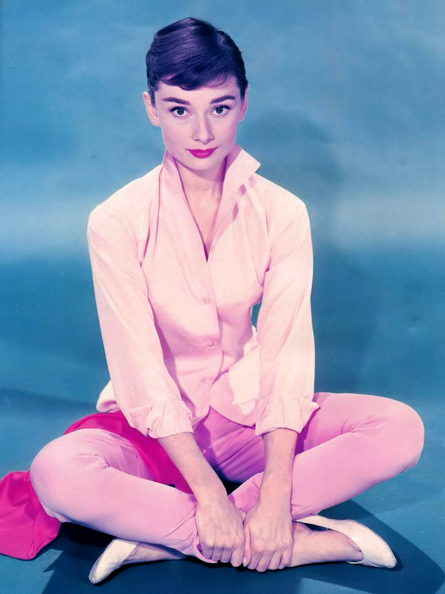 annes 50  audrey-hepburn-circa-1956-02.jpg